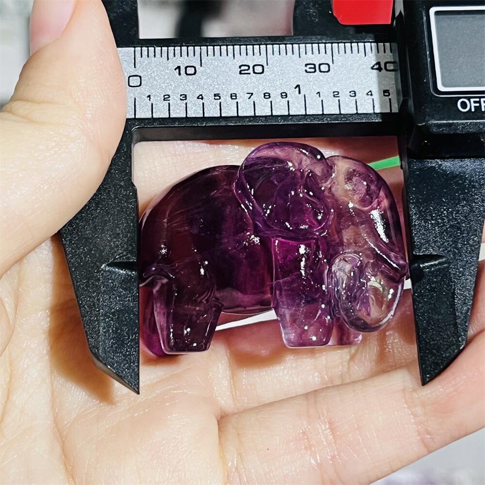2PCS Colored Fluorite Crystal  - Art Craft Elephant recensione e prezzo