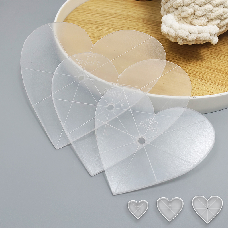 3pcs Heart-Shaped Acrylic Quil - Art Craft Template recensione e prezzo
